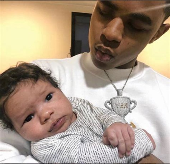 Almighty Jay with his ex girlfriend (Source VIBE.com)