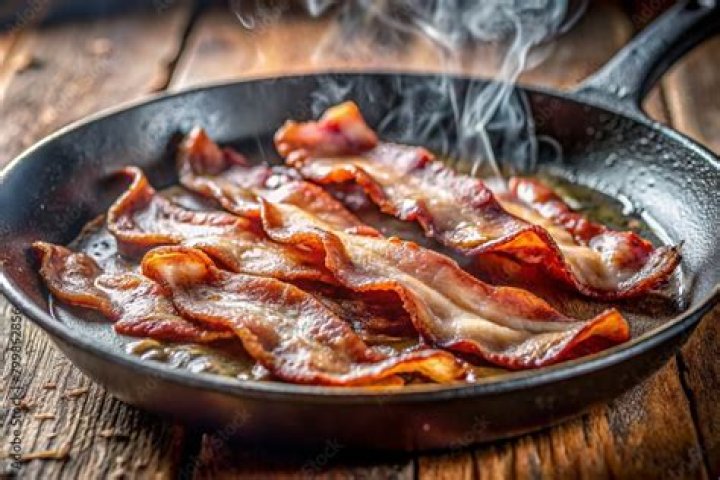 bacon sizzling