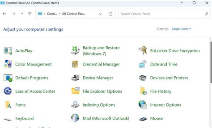 Control Panel's shortcut highlighted on Windows 11 desktop