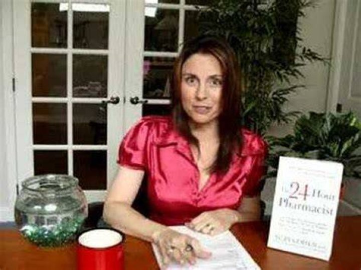 	DEAR PHARMACIST SUZY COHEN	