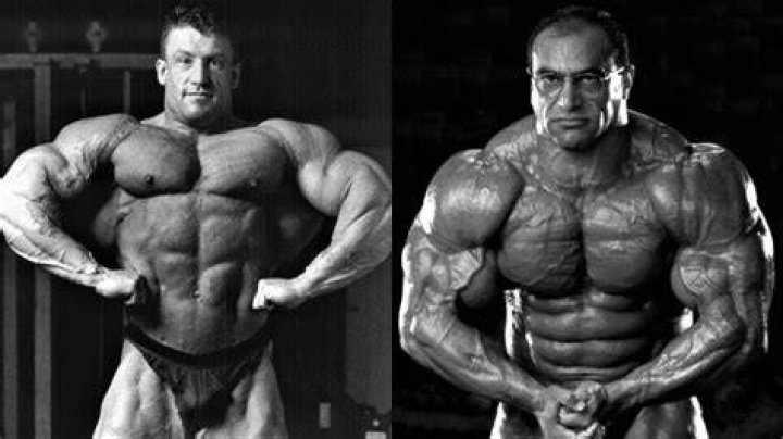 Dorian Yates during his glory days (Image via Instagram @bb.hard_worker @thephysiquepost @muscleforgoals)