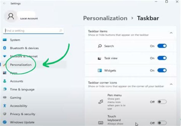 hiding items from the taskbar