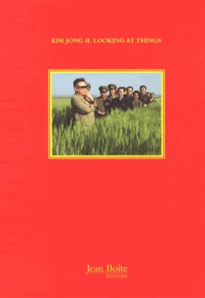 kim jong il looking at things