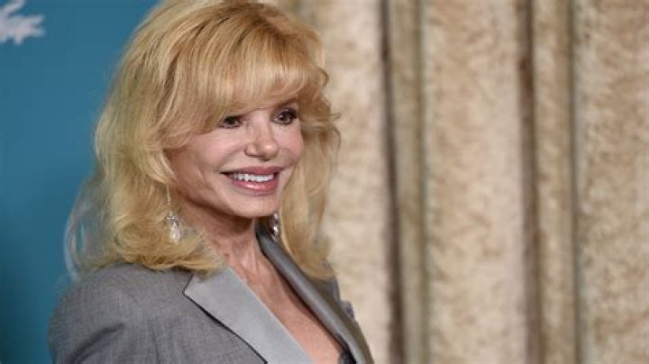 	LONI ANDERSON	