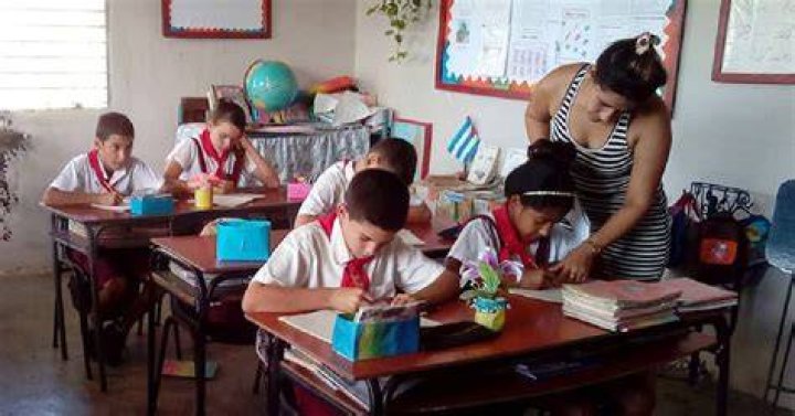 	MOST SCHOOLS CONTINUED CLASSES DURING BLACKOUT	