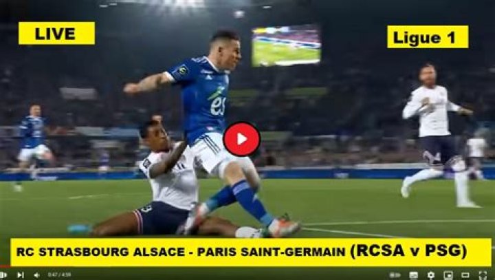 Paris Saint Germain v RC Strasbourg - Ligue 1 Uber Eats