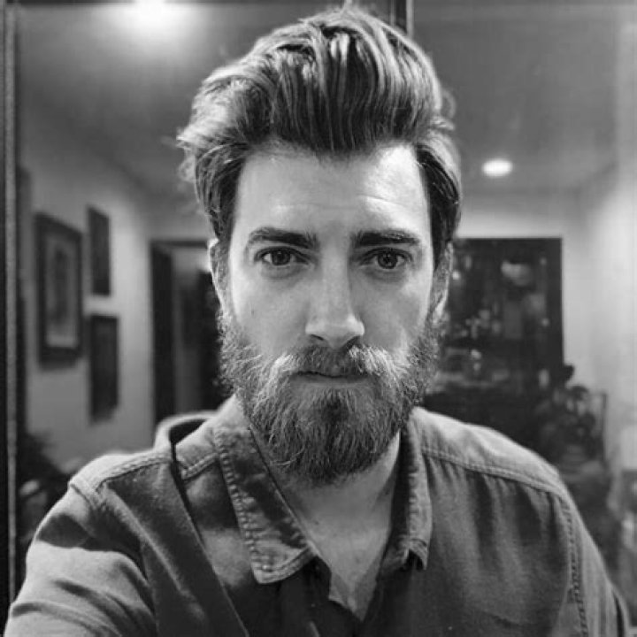 Rhett McLaughlin Net Worth: A Comprehensive Overview
