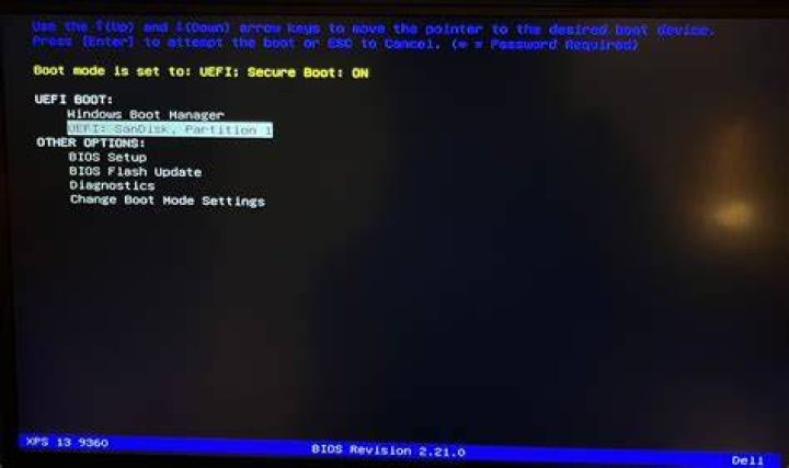 Select Ubuntu desktop before logging in