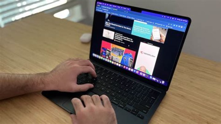 typing on macbook