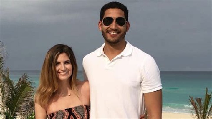 Will Douglas Kaitlan Collins' Fiancee, Bio, Wiki, Age, Politics and Net